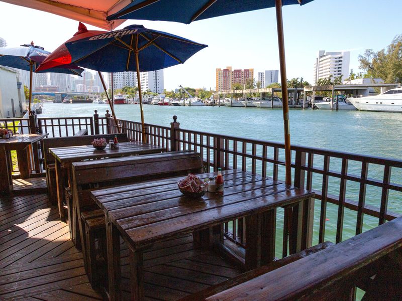 Garcia's Seafood Grille & Fish Market: Waterfront Views on the Miami River