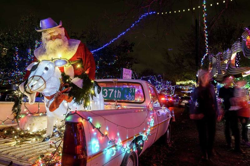 37th Street Lights, Austin