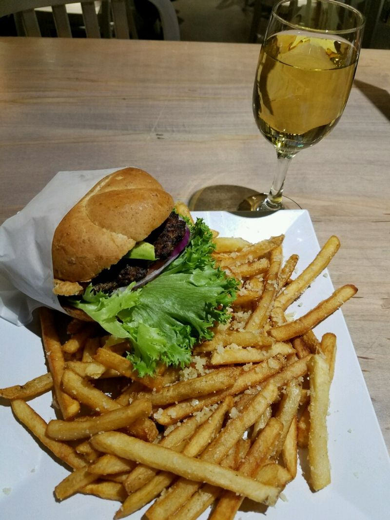 Jerry Built Homegrown Burgers – Houston
