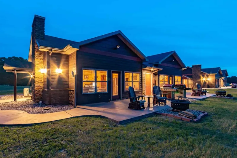 Heartland Lodge & Cabins - Western Illinois