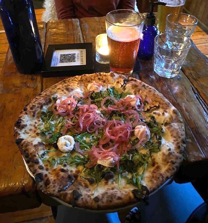 Paulie Gee's: Creative Pies in Greenpoint