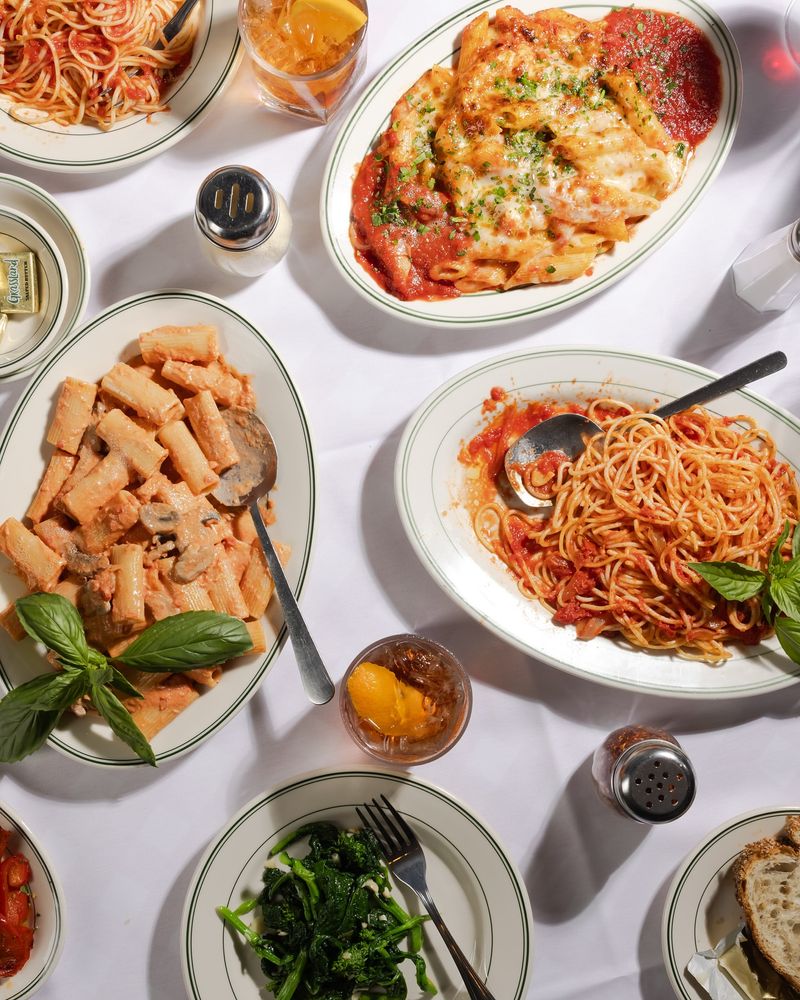 Tony's Di Napoli: Family-Style Italian Abundance