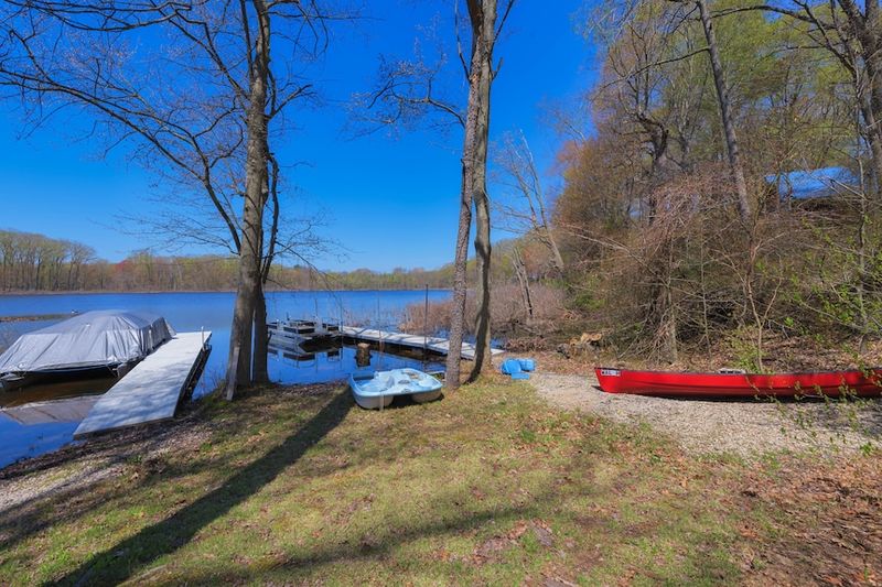Gravel Lake