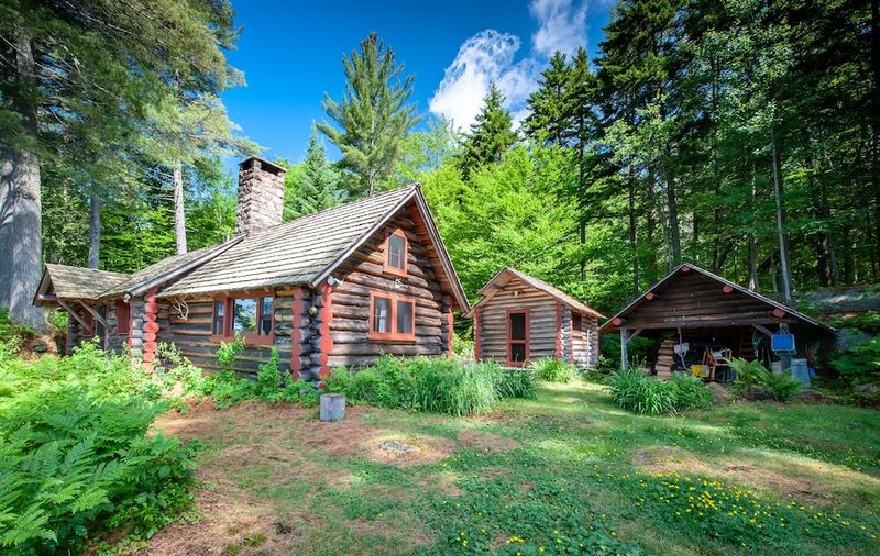 Rustic Adirondack Lake Cabins (Indian Lake)