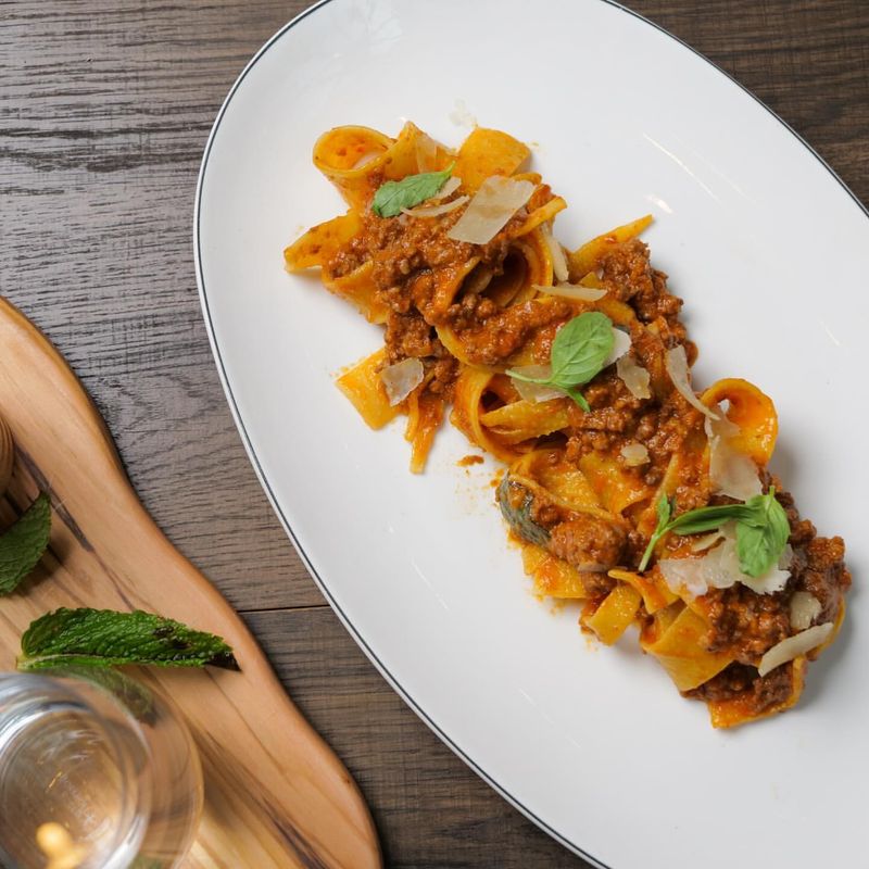Osteria La Baia: Italian Authenticity in Midtown
