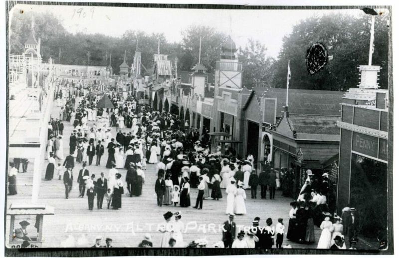 Al-Tro Island Park (Menands, NY)