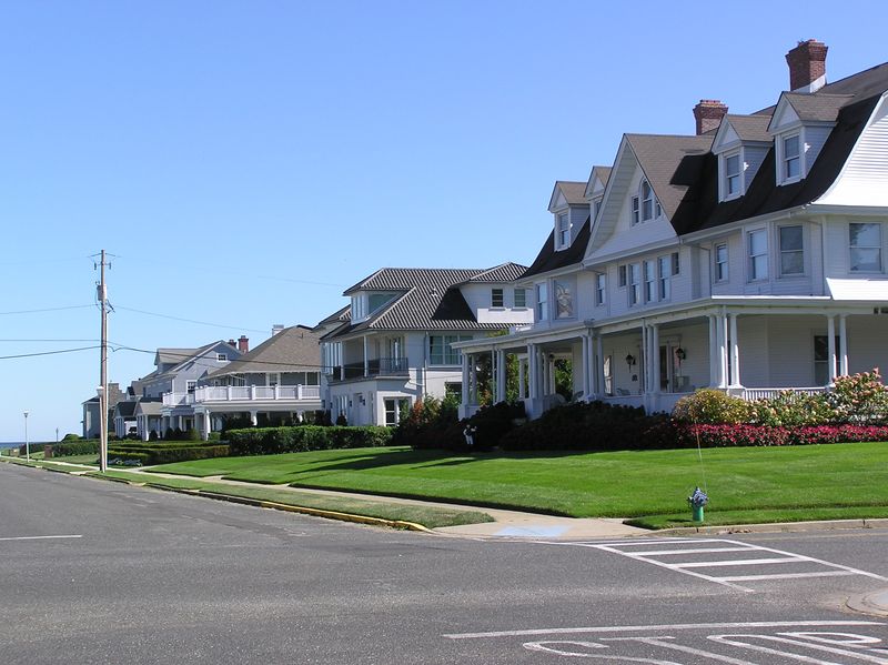 Allenhurst: Victorian Elegance Meets Beach Charm