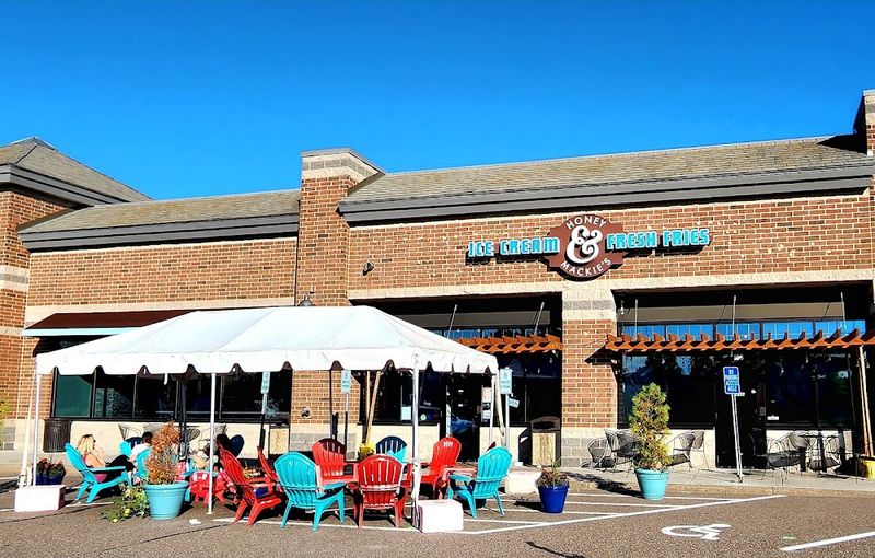 Honey & Mackie's: Farm Market Inspired Flavors