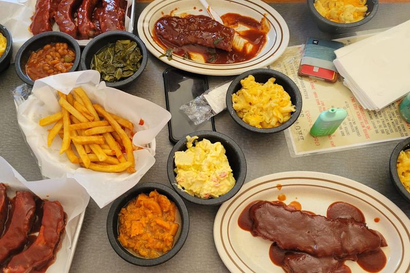 Brown's BBQ & Soul Food, Palm Springs
