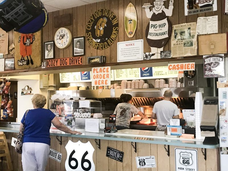 Springfield: Cozy Dog Drive-In and Capital Landmarks