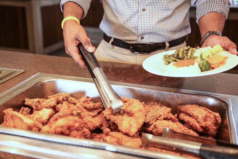 Hodel’s Country Dining, Bakersfield
