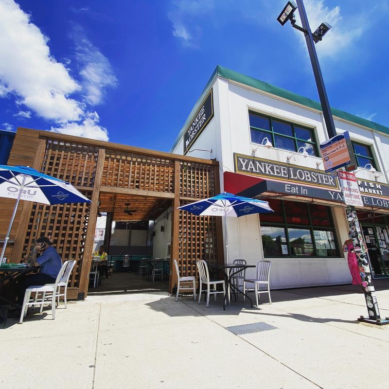 Yankee Lobster in Boston Seaport