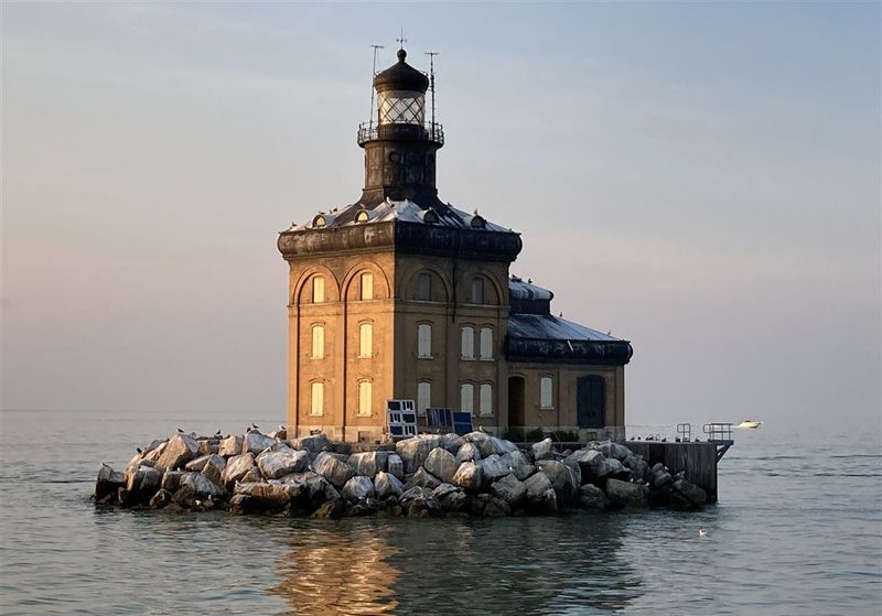 Toledo Harbor Lighthouse: Guardian of Maumee Bay