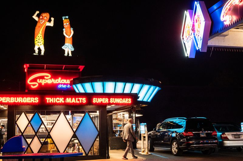 Superdawg Drive-In in Norwood Park