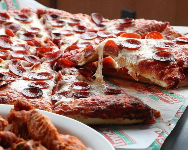 Imperial Pizza: South Buffalo's Crowning Glory
