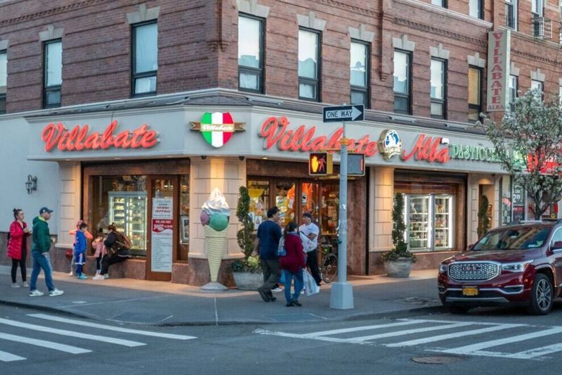 Villabate Alba: Brooklyn's Sicilian Pastry Paradise