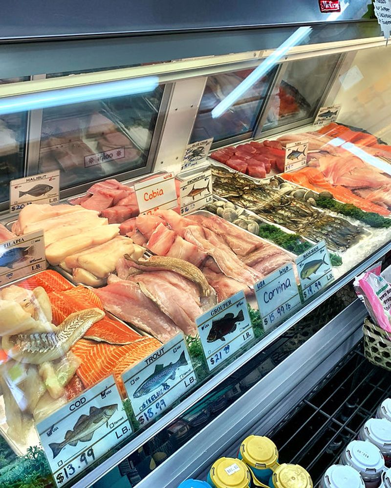 Hallowell Seafood & Produce: Inland Excellence