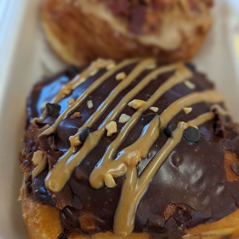 Baker's Donuts: Florin Road's Flavor Laboratory