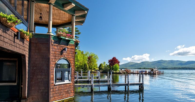 The Boathouse Restaurant – Lake George