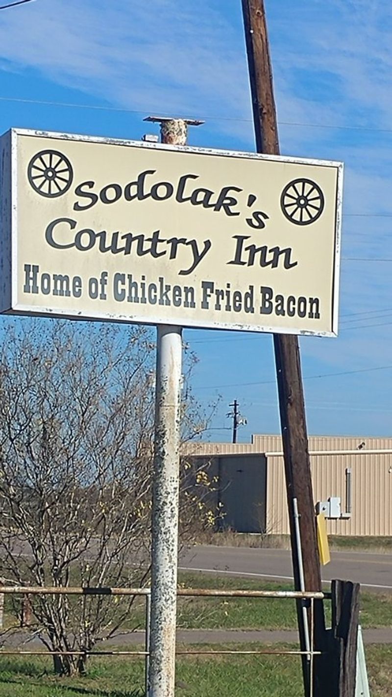 Sodolak’s Original Country Inn – Snook, TX