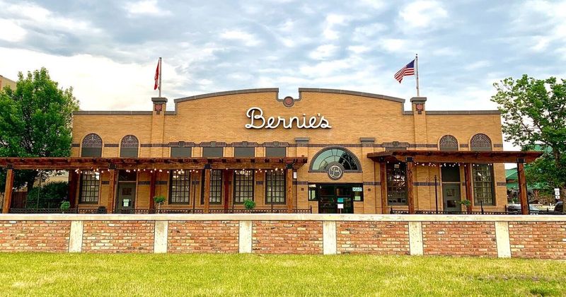 Bernie’s (East Grand Forks)