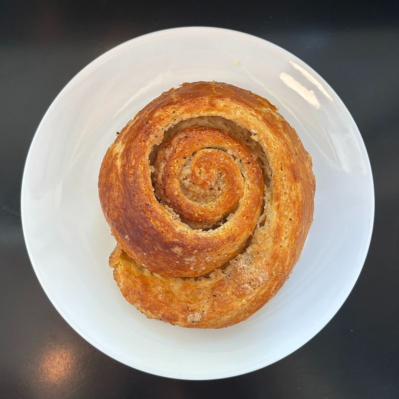 The Sparrow Bakery: Bend's Ocean Roll Phenomenon