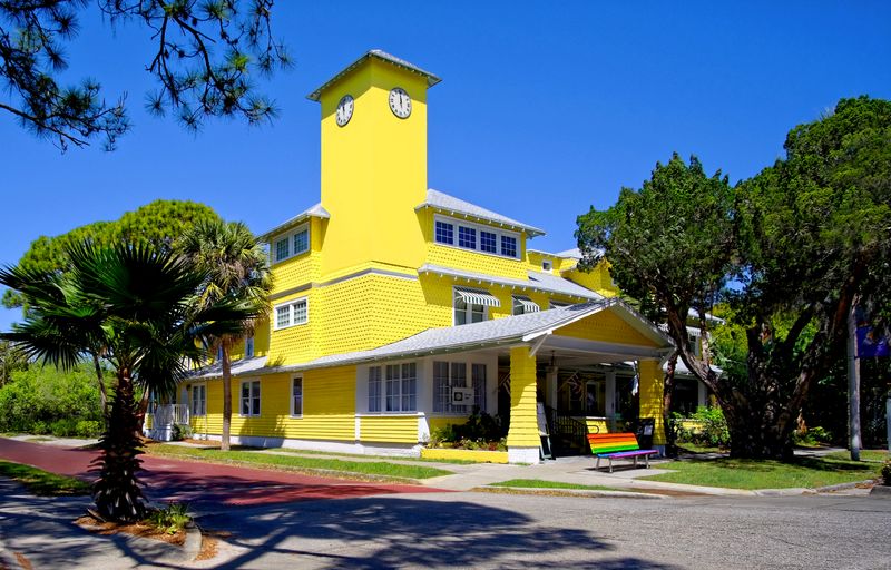Captain's Quarters at The Historic Peninsula Inn