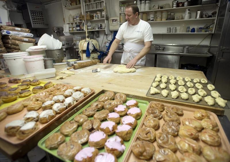 Buttercrust Bakery, Bridgeport (Frankenmuth area)