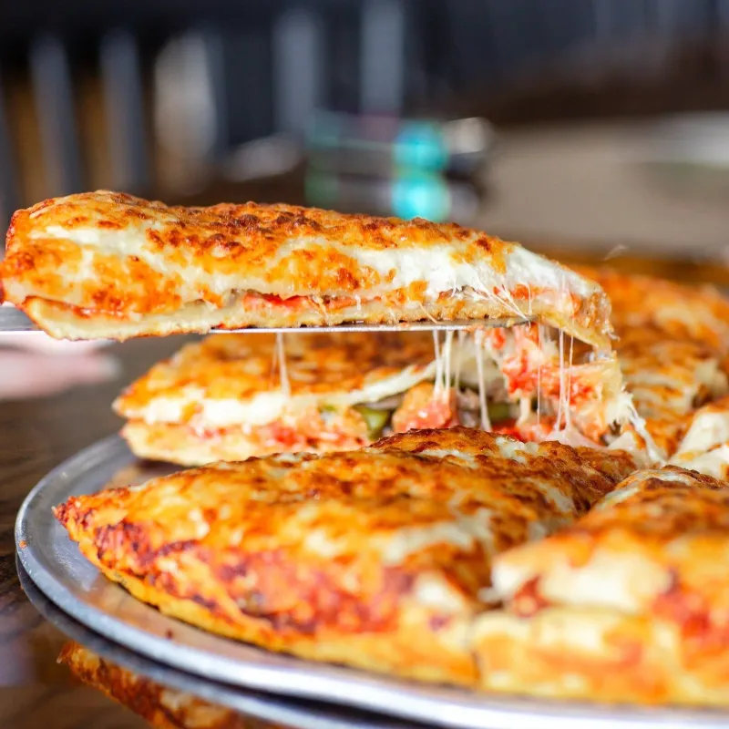 Pie Sci Pizza: Experimental Flavors in Artistic Setting