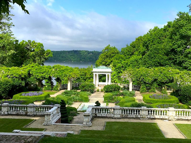 Vanderbilt Mansion's Secret Garden Alcove