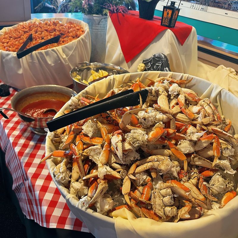 Salty's on the Columbia River: Portland's Premier Seafood Brunch