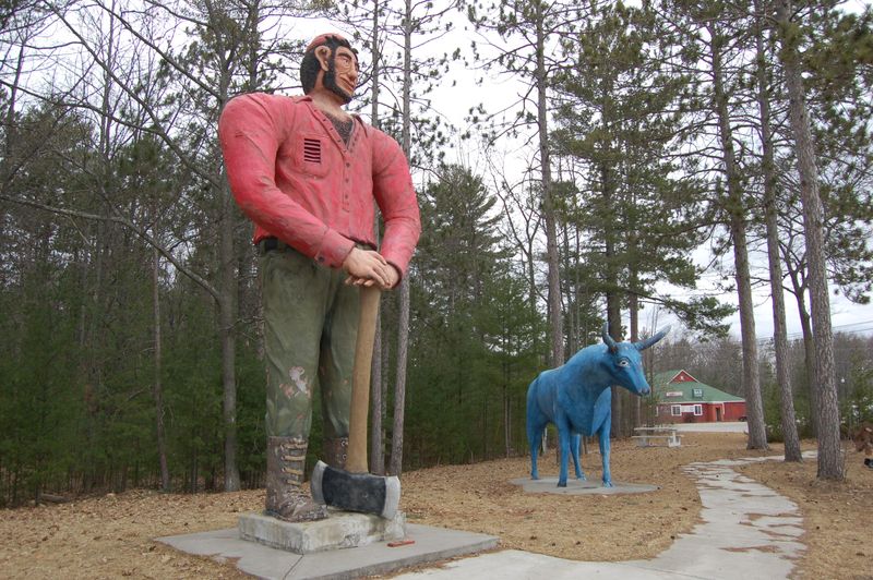 Paul Bunyan Statue