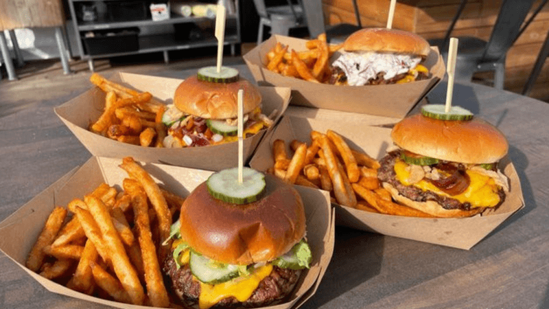 OH! Burgers: Tiny Truck, Huge Flavor