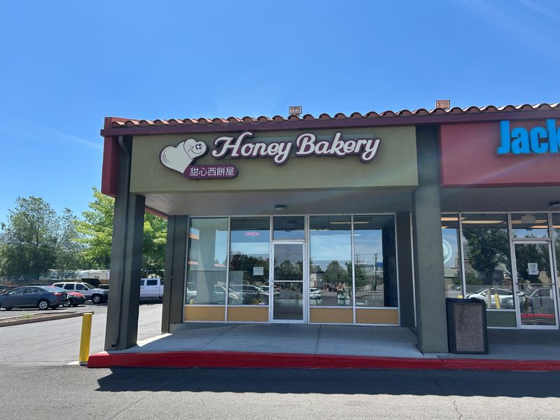 Honey Bakery