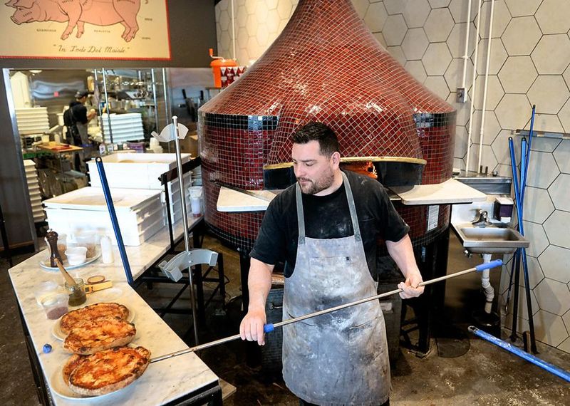 Apizza Regionale: Syracuse's Farm-to-Table Masterpiece