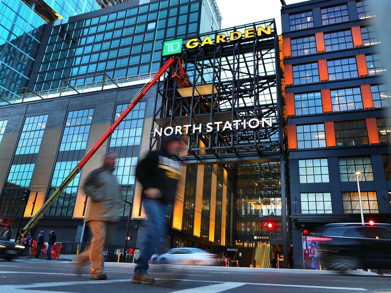 Rolling Out: Boston’s North Station Early Morning