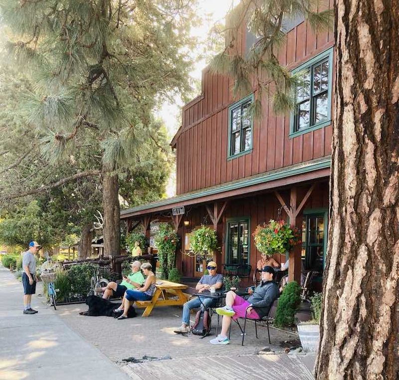 Sisters Coffee Company: High Desert Breakfast Oasis
