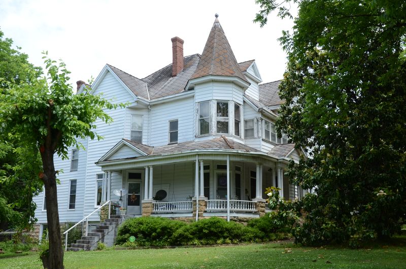Batesville's White River Charm