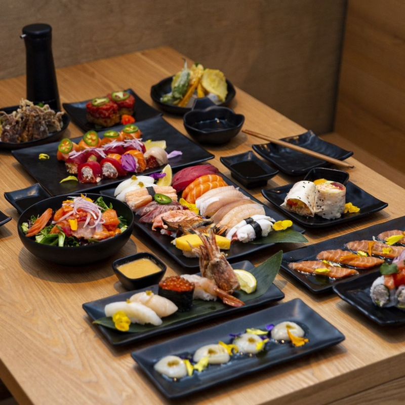 Wilshire Blvd Sushi Spot: Hidden Plaza Gem