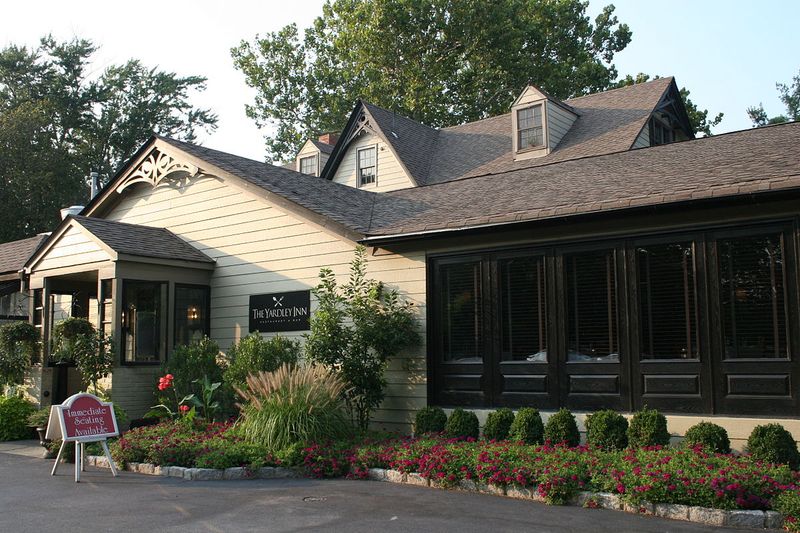 The Yardley Inn Restaurant, Bar & Farm, Yardley (Bucks County)