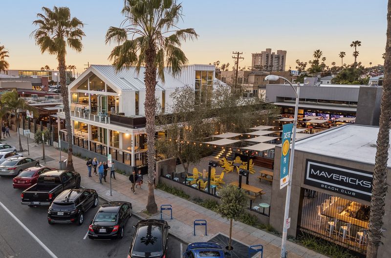Garnet Avenue – Pacific Beach (San Diego)
