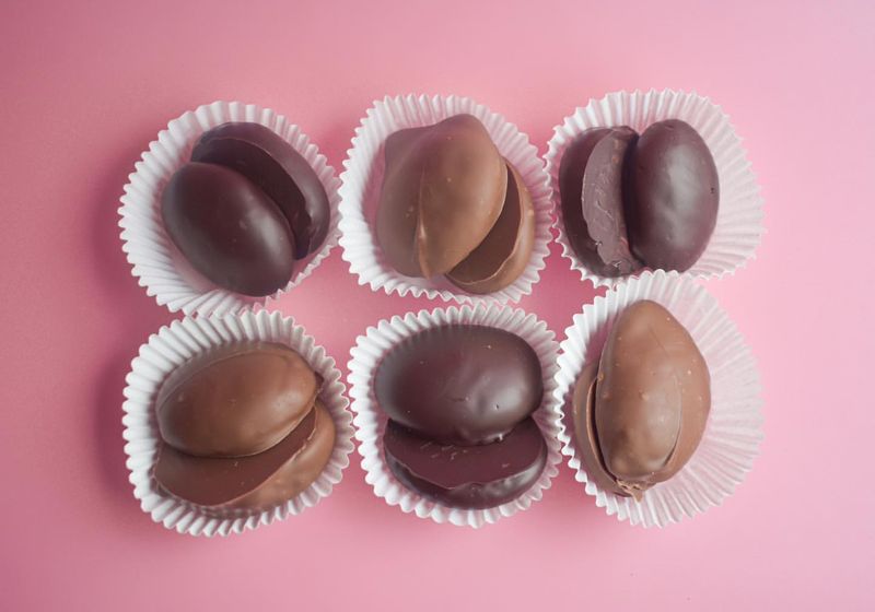 Aglamesis Bro’s (Cincinnati), Opera Creams & Hand-Dipped Chocolates