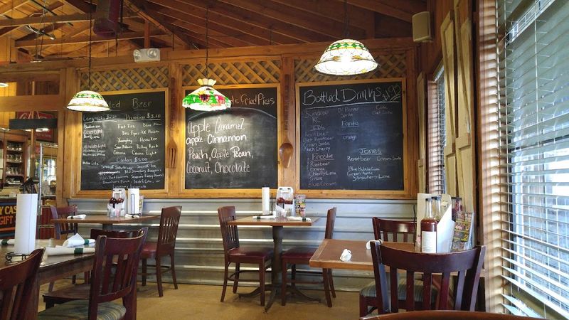 Jim Oliver’s Smoke House (Monteagle, South Cumberland region)