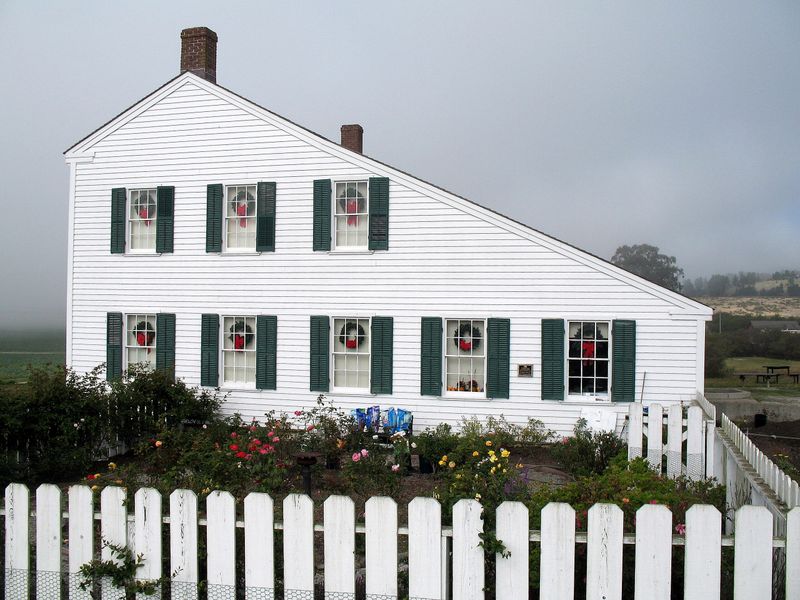 Haunted History Tours Reveal Spooky Seaside Tales