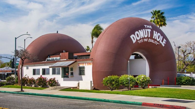 The Donut Hole (La Puente)