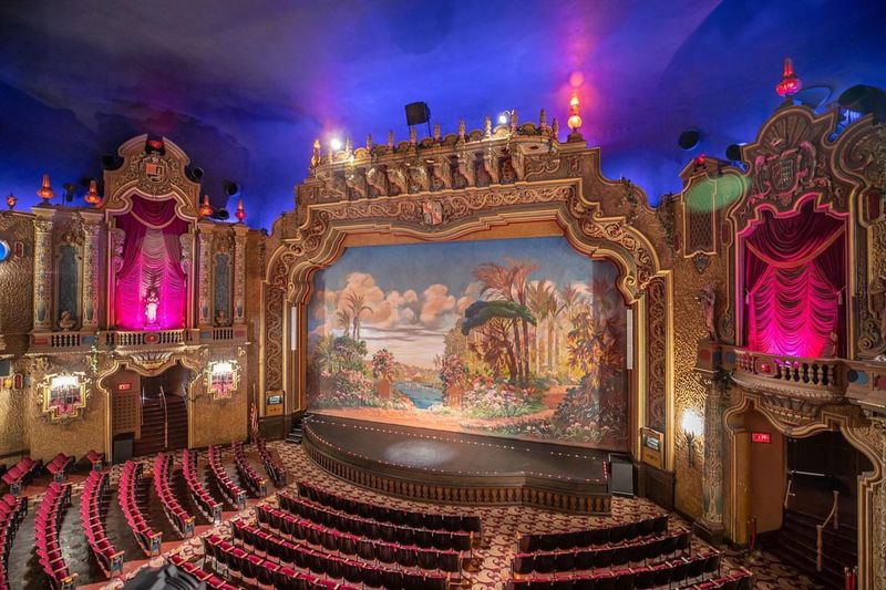 Canton Palace Theatre: John Eberson's Atmospheric Wonder