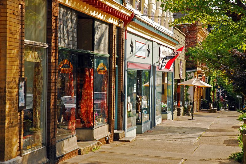 Cold Spring: A Riverside Gem Frozen in Time