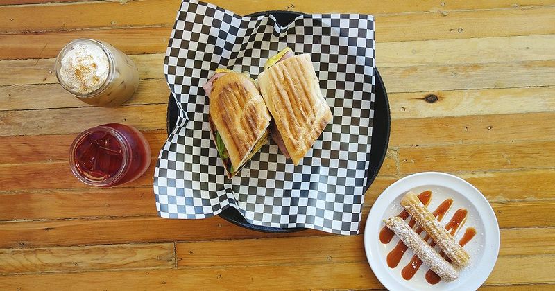 Nini's Deli: The Comeback Kid