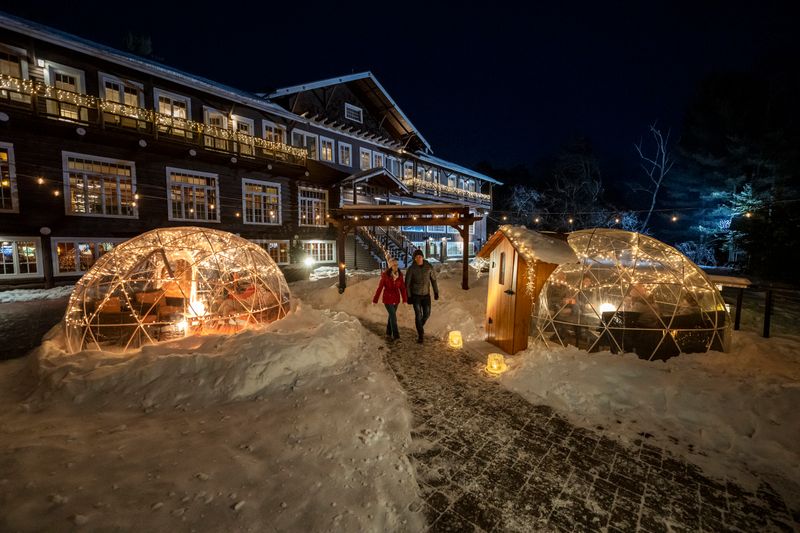 Cozy Igloo Dining Adventure