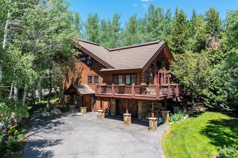 Aspen Grove Cabin - Luxury Among the Quaking Leaves